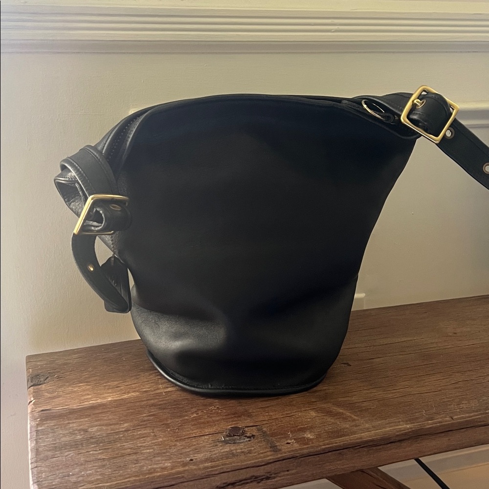 Coach Black Leather Hobo Bag with Gold Hardware - Picture 2 of 7